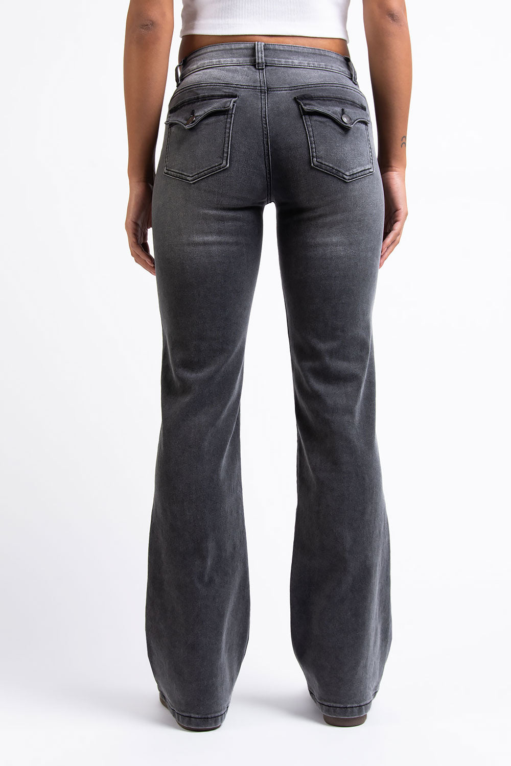 Claire 01Low Bootcut Jeans - Washed Black